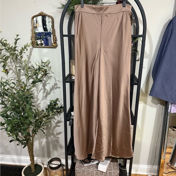 Renee C. Women's Wide Leg Pants - Taupe size xl - Picture 1 of 7